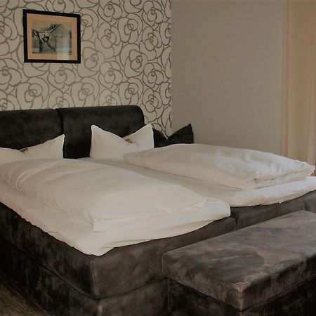 Hotel Schoene Aussicht Gießen Exteriör bild