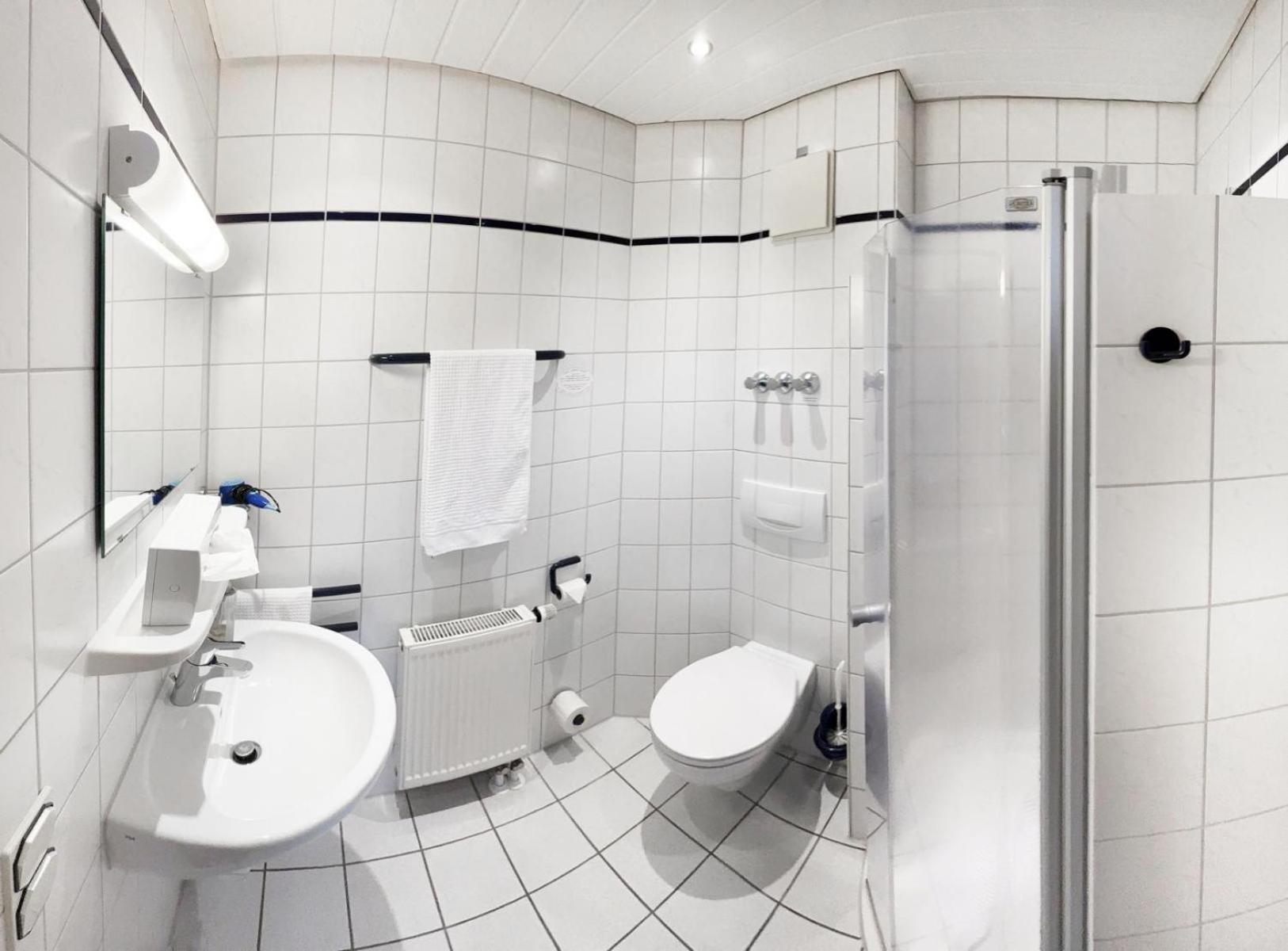 Hotel Schoene Aussicht Gießen Exteriör bild